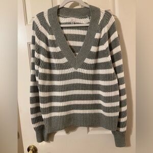 Women’s a new day Cozy Grey and White Striped V-Neck Sweater Size Medium